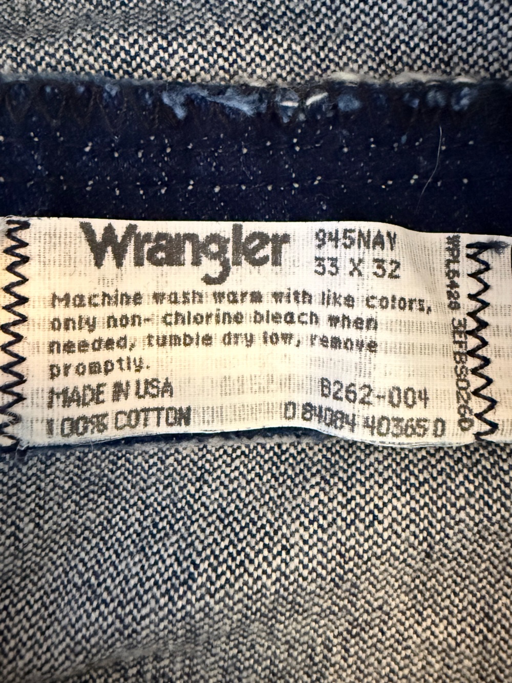VTG 2002 Wrangler 945NAV Cowboy Cut Rigid Jeans 33x32 Fits 30x31 USA Dark Wash - Picture 3 of 13